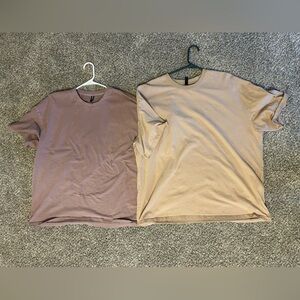 Lot of 2 Oversized Comfrt Ts Large